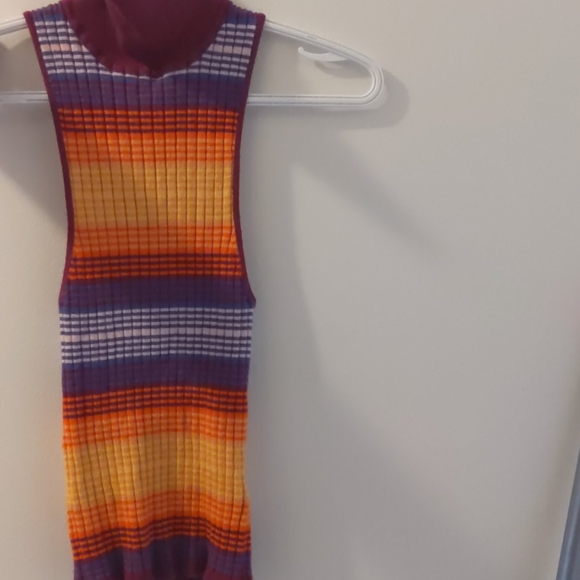 Urban outfitters sleeveless turtleneck sweater - Picture 3 of 3